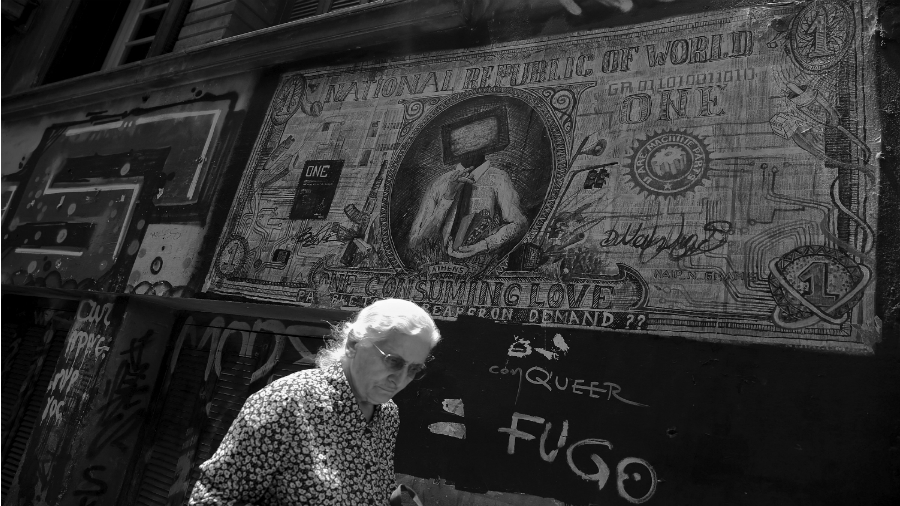 Grecia-mural-contra-FMI-la-tinta